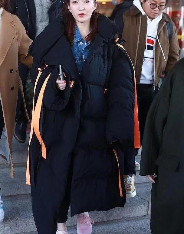 杨紫撞衫大写的尴尬无论跟谁比皆是输最后一件尴尬到脚趾抓地