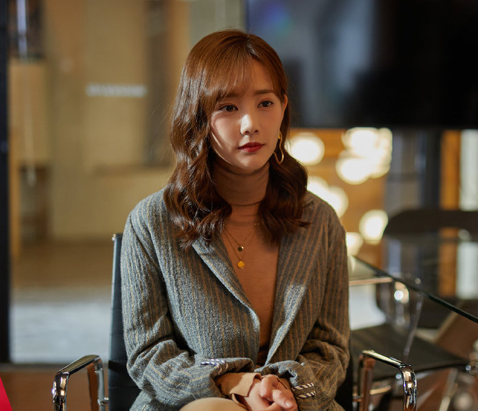 《了不起的女孩》:金晨李一桐的职场教科书穿搭,太可了!_腾讯新闻