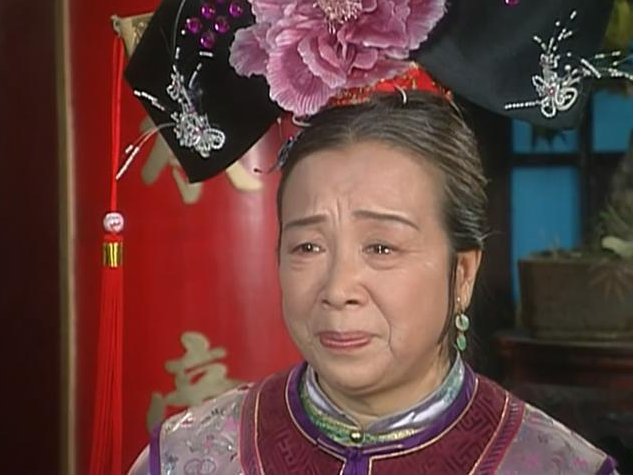 容嬷嬷年轻时是校花看到照片后网友这颜值都可演香妃了