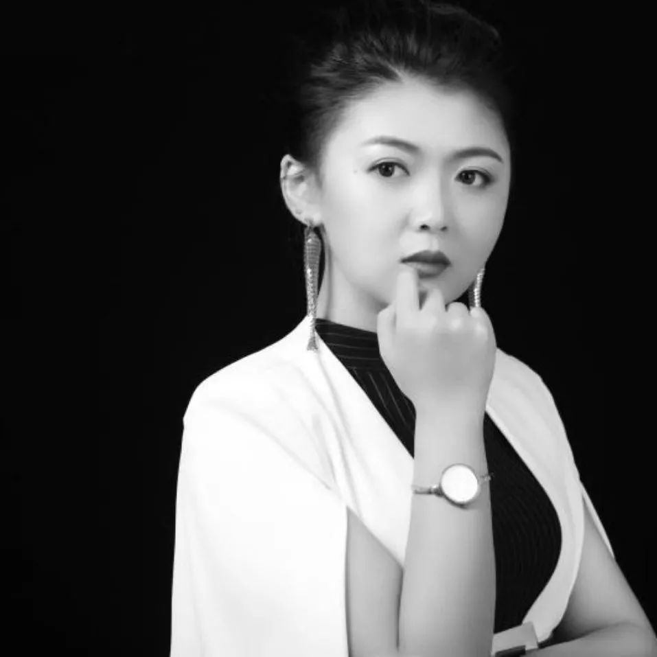 设计师简介 首席设计师:王珊珊 从业年限:6年 毕业院校:河北农业大学