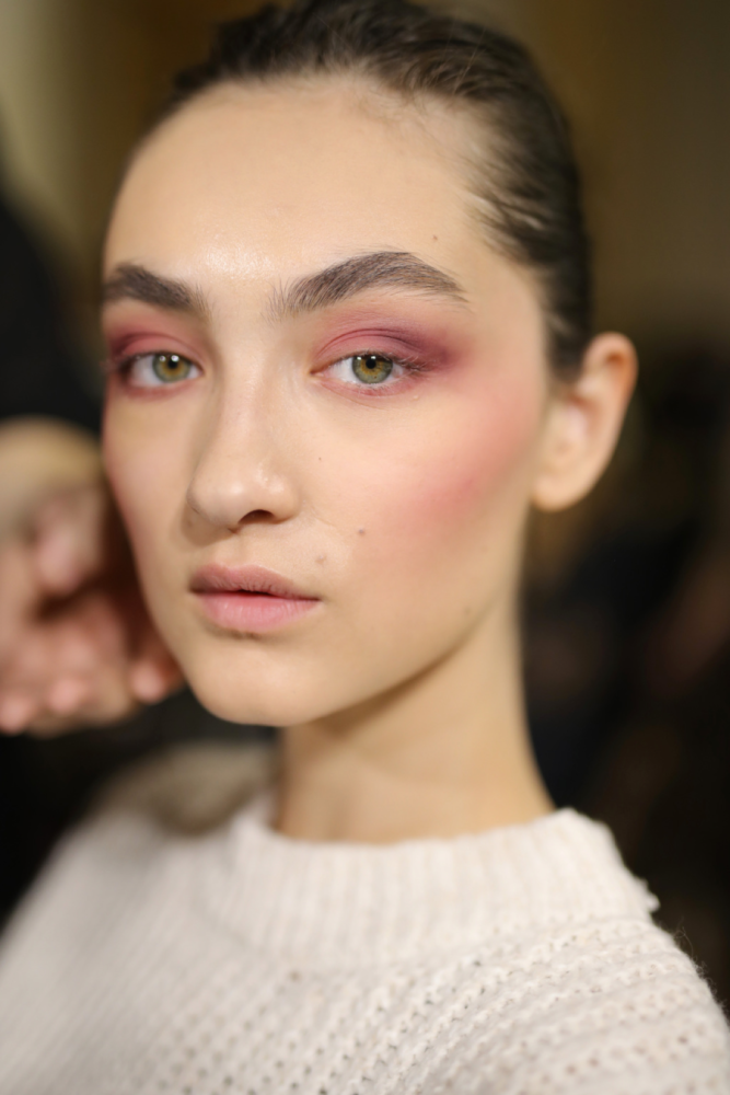 2020冬日妆容流行趋势,秀咖们的时髦妆了解下?