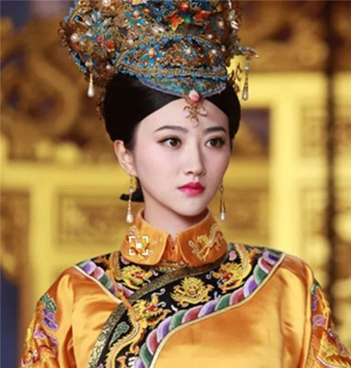 姐妹俩同时嫁康熙,姐姐成皇后宠冠六宫,妹妹成清朝最特殊的贵妃_腾讯