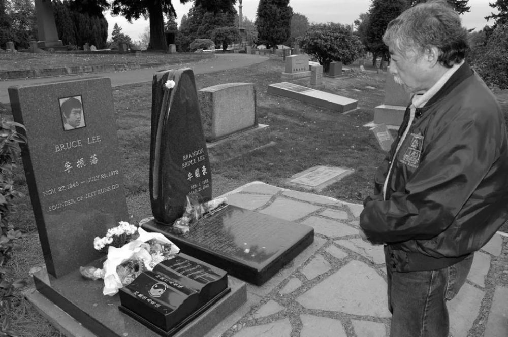 今天 木村武之逝世 生前为李小龙守墓48年 腾讯新闻