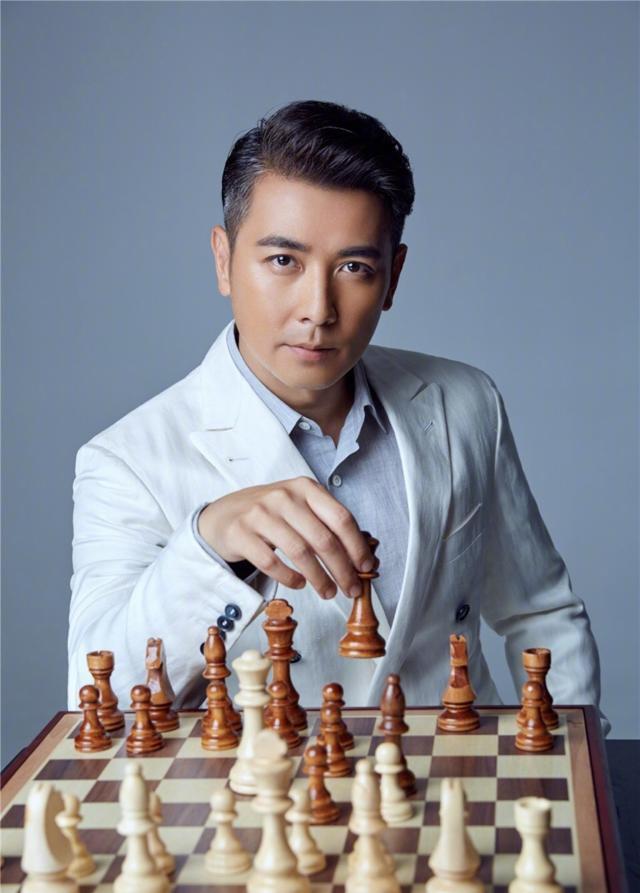 图片来源于网络马伊琍,保剑锋和陈龙都是上海戏剧学院的同学,同时参演