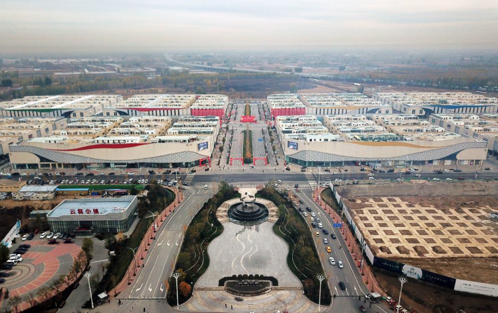 廊坊"云裳小镇"已入驻北京商户3800多家_腾讯新闻