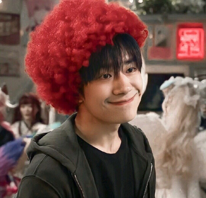 韦一航头像开始想丧小航了