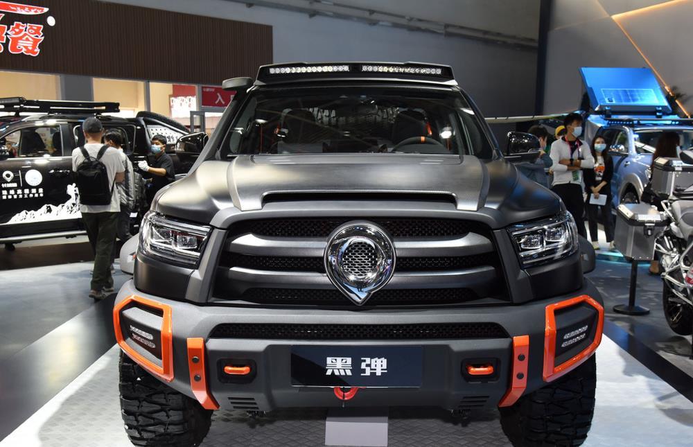 长城黑弹越野皮卡春节前量产比坦克300霸气还盯着猛禽