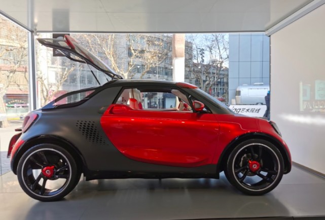 10年后出行将发生怎样改变smart展示了一副纯电出行蓝图