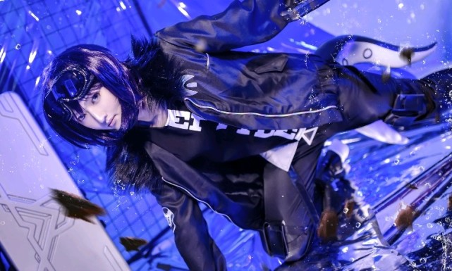 明日方舟安哲拉cos正片