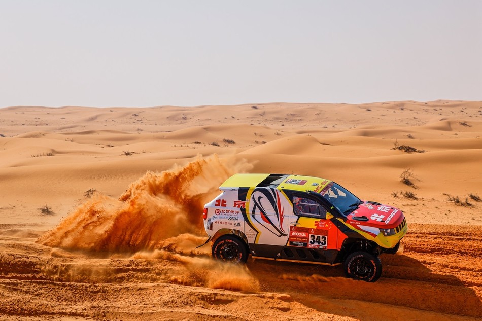 飞驰人生2021年达喀尔拉力赛精彩瞬间