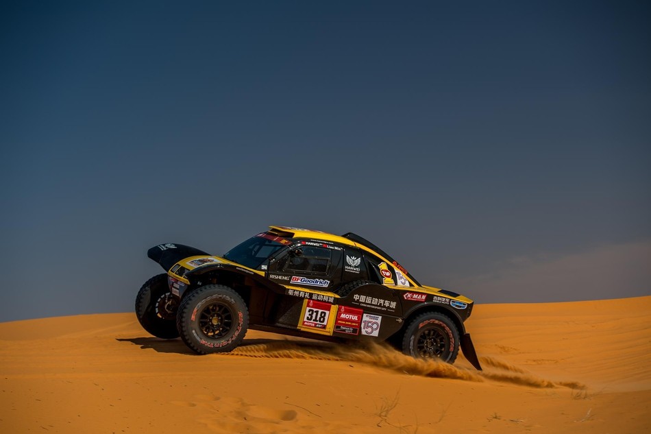 飞驰人生2021年达喀尔拉力赛精彩瞬间