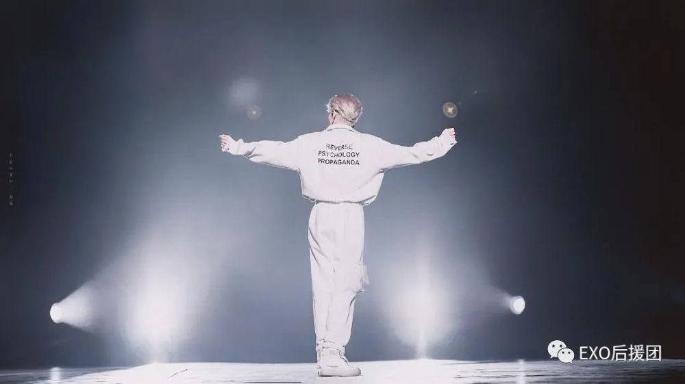 我可以跟在你身后像影子追着光梦游exo爱豆背影特辑