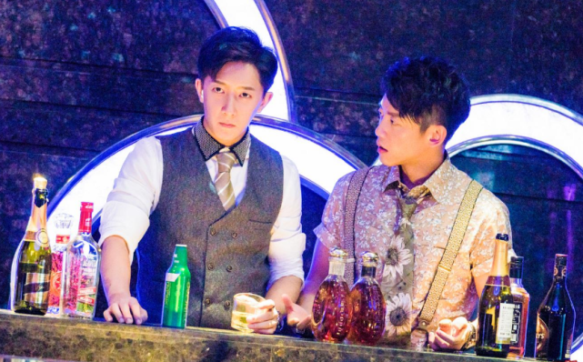 郑恺名下豪华夜店曝光地处上海繁华路段一个卡座最高30万