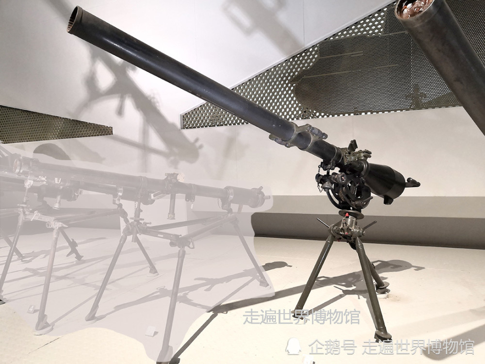 军事博物馆看展能用肩膀扛着发射的火炮最轻的只有几十斤