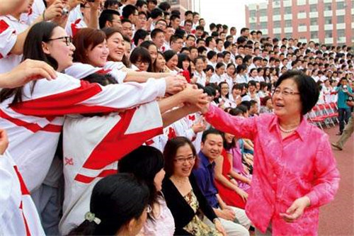 中国最低调的超级中学,一年几百人上清北