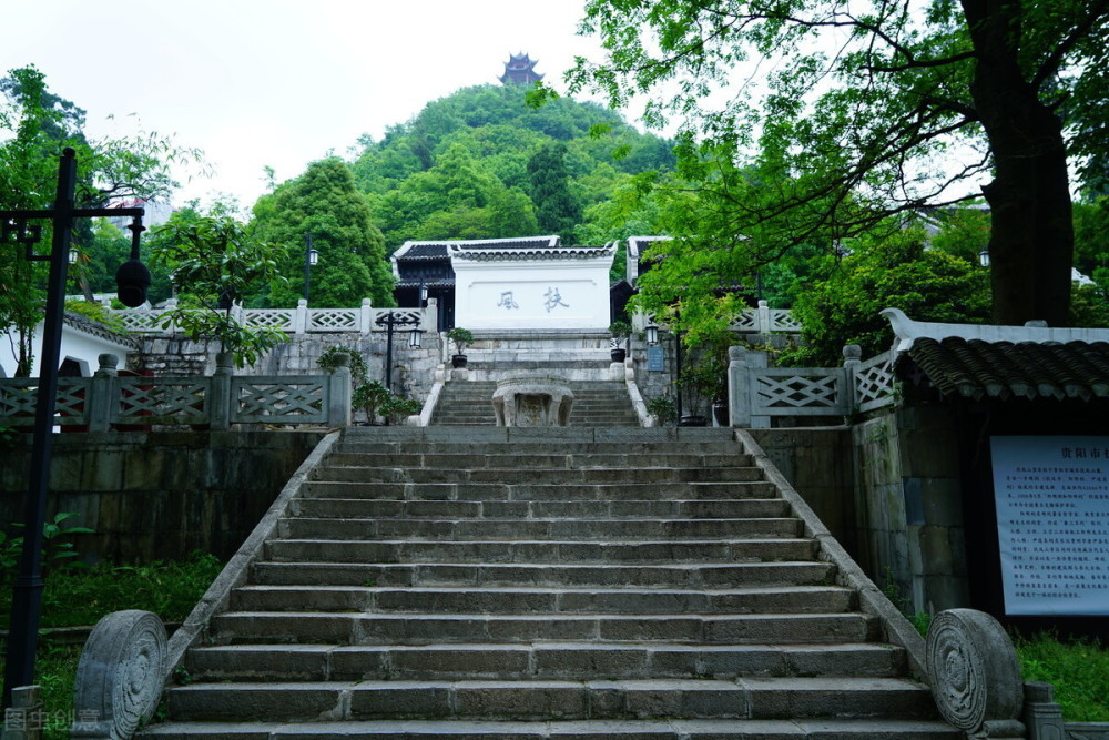 贵阳扶风路上的阳明祠,有3组古建筑,黔北有个县名还与其有关_腾讯新闻