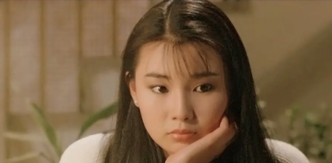 王家卫拍他的处女作《旺角卡门》,点名要张曼玉当女主.