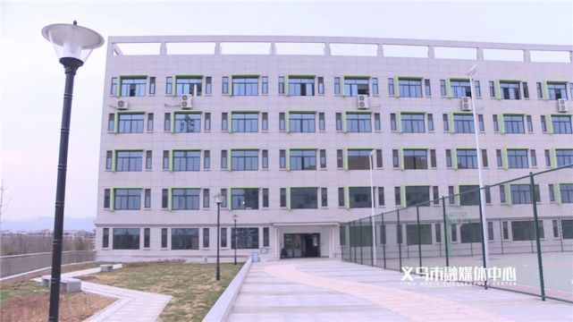 义乌这所新学校还设攀岩墙…|义乌市|攀岩|城投集团|稠江街道