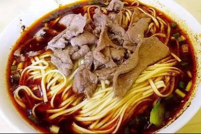 18,武胜猪肝面武胜猪肝面起源于武胜县飞龙镇段氏祖传秘方.