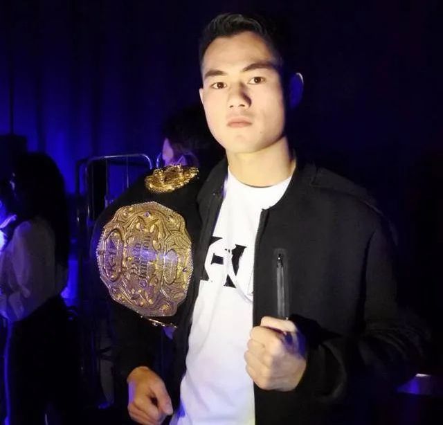 《武林风》迎来一龙后时代新王,仅用4场比赛便打进世界前三