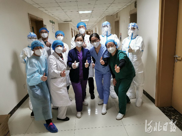 女医生的战疫日记为了一个目标战斗在一起