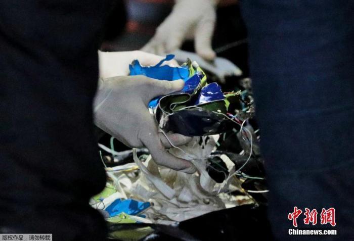 印尼客机失事现场发现人体遗骸-WordPress极简博客