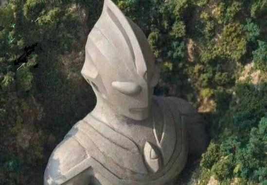 奥特曼出土文物鉴赏迪迦的霸气真实还有冰种翡翠