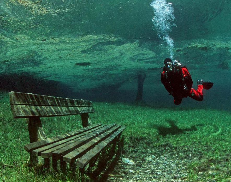 任性的公园一年只出现3个月时间一到便沉入湖底