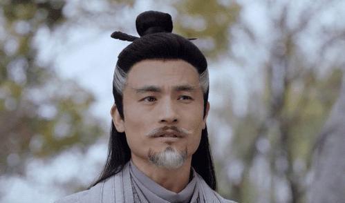 而整部剧中,海天一色就是贯穿所有剧情的核心线索,也是江湖人士疯狂