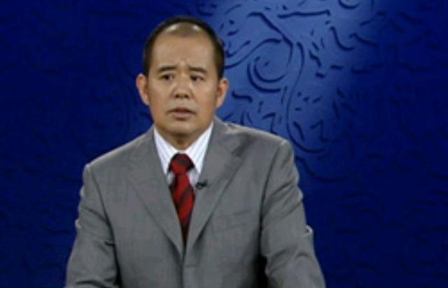 乔良:空军少将,原国防大学教授,曾在《百家