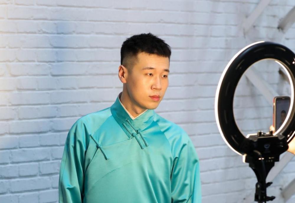 德云社龙字科招生海选开始,主播网红蹭热度,招生质量引网友质疑_腾讯