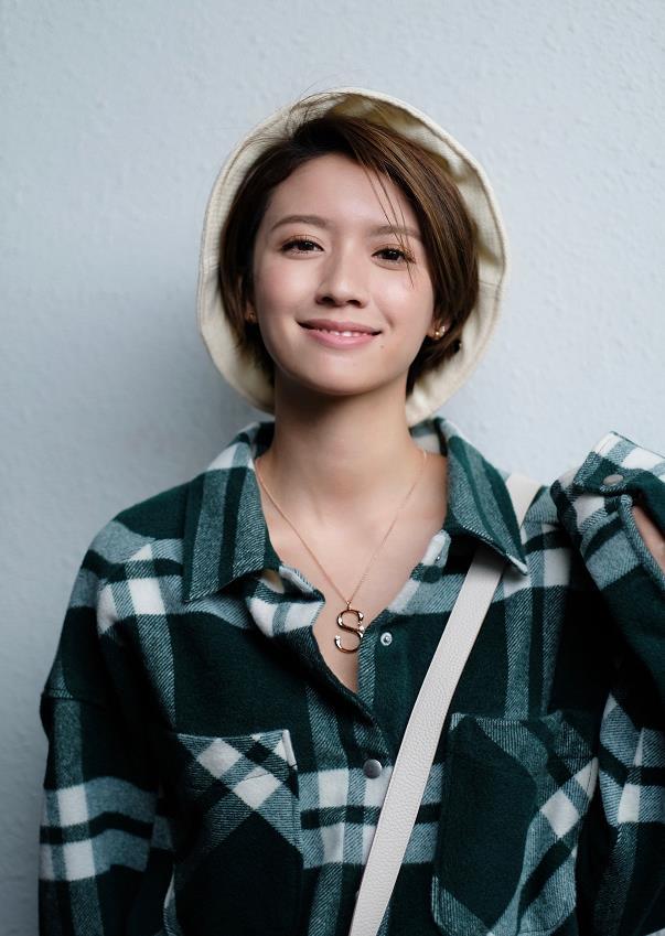 蔡思贝获tvb视后被质疑,演技进步没到拿奖程度,她能借此翻身吗_腾讯