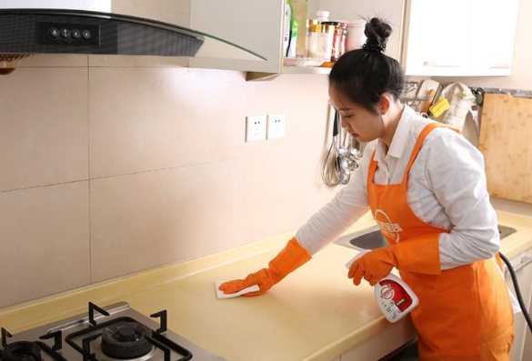 清扫有标准,验收有依据……兰州市民点赞家政服务新变化