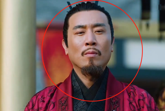 于和伟有点惨,演章子怡爹爹不说,还被大18岁赵雅芝喊"夫君"