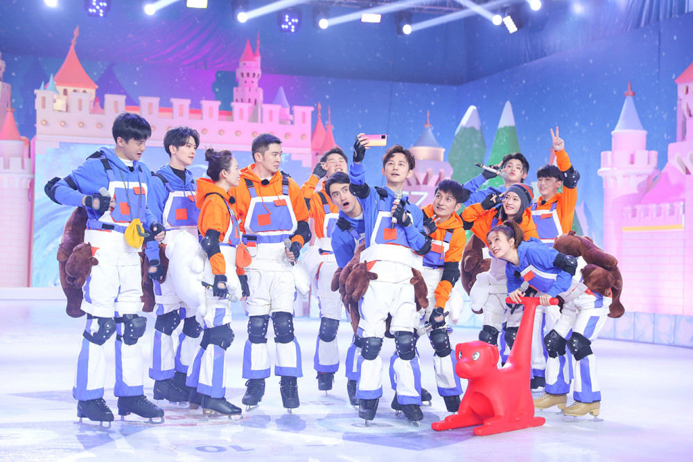 张雪迎惊喜亮相快乐大本营助阵章子怡现场爆料熬夜原因