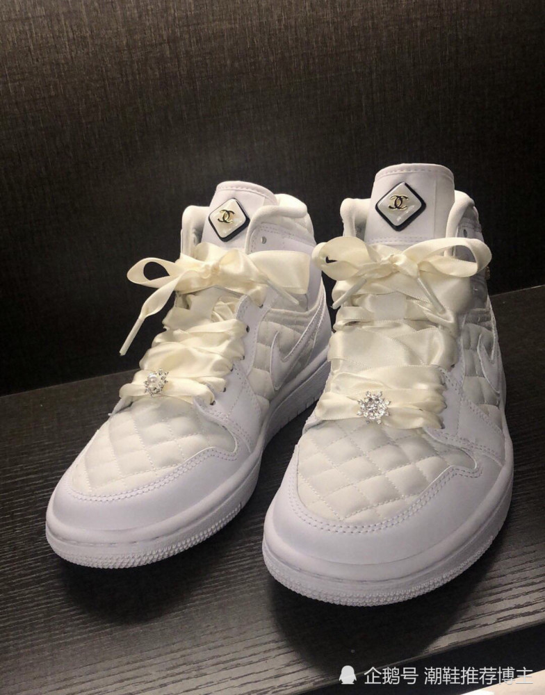 air jordan 1 mid白菱纹 小香奈儿高级感满满的aj1?_腾讯新闻