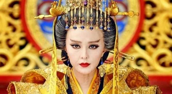 查看更多图片 >公元690年,武则天顺应民意,自立为帝,改国号大周,皇帝