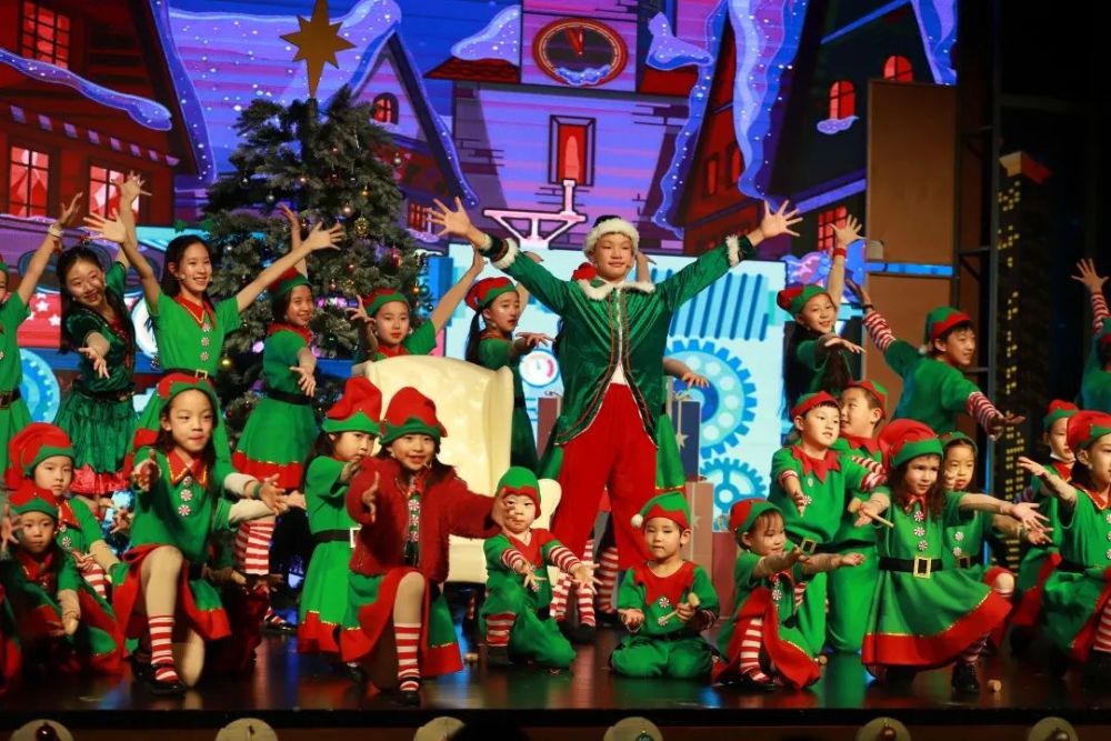 圣诞精灵开启2021