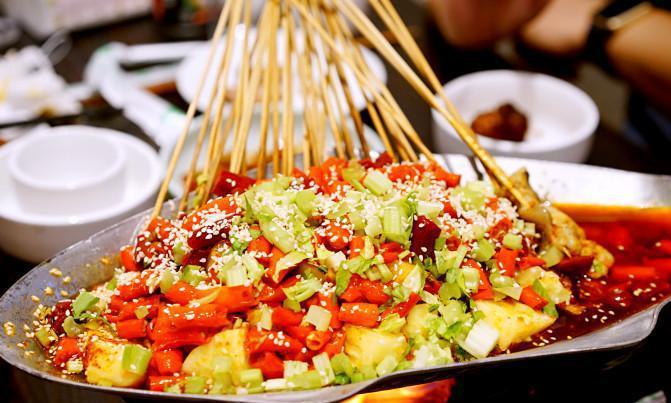 中華美食更是博大精深   排名第二是美食小吃古都西安！