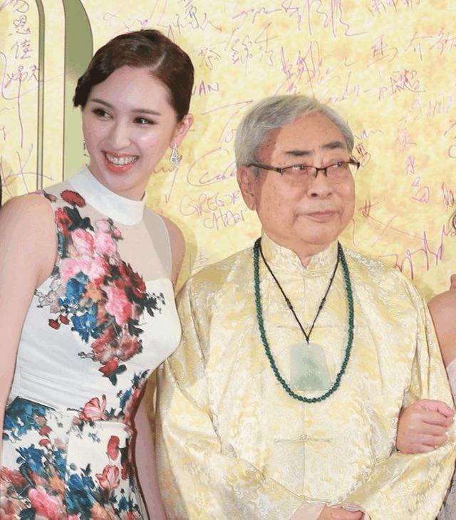 港姐何傲儿前男友林建名去世相差52岁著名爷孙恋正式完结