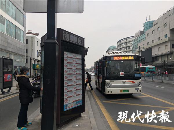 可打的查线路寻找餐饮住宿苏州推出聪明公交车站牌