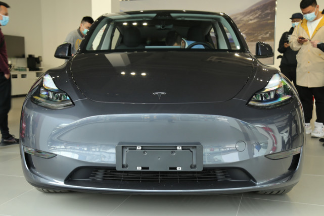 特斯拉modely实拍比model3大10实用性提升100