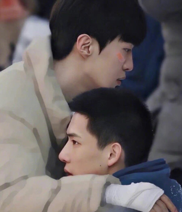 蒋丞顾飞开虐?剧版《撒野》最新路透曝光,范丞丞王安宇隔窗对望