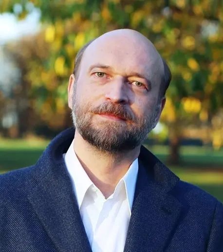 冻结财富过程中,普加乔夫在新西兰设立的5个家族信托也随之浮出水面.