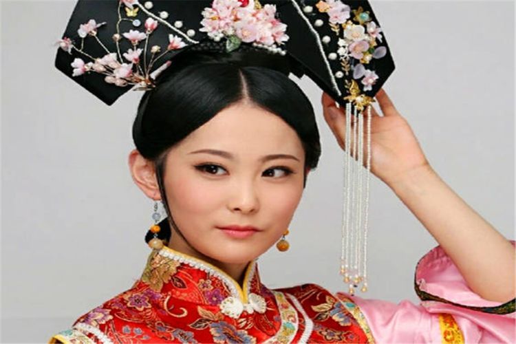 大清格格为何嫁给了农民他们的后代还出了明星吴京那英