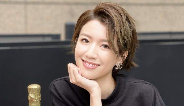 蔡思贝从全网骂的负评港姐到tvb首个90后视后的蜕变之路