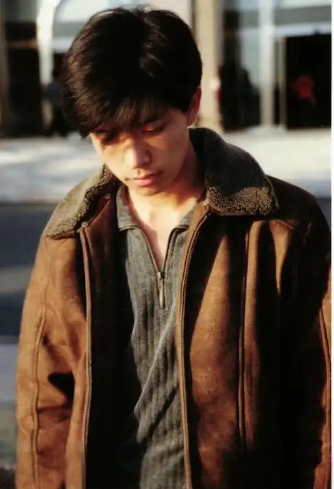 央视boys旧照曝光,朱广权颜值惊艳四座,康辉自嘲脸变宽,撒贝宁最聪明_