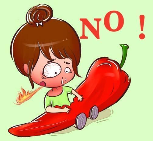 惠州一幼儿园孩子遭老师强塞辣椒,反抗无效被摁在桌上,令人愤怒_腾讯