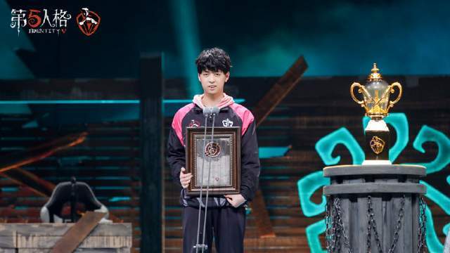 ivl秋季赛zq实力最强gr人气最旺最佳解说是他俩