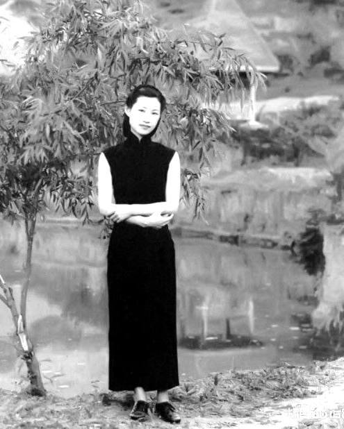 赵一荻究竟有多美?一组黑白老照片,会告诉你答案_腾讯新闻